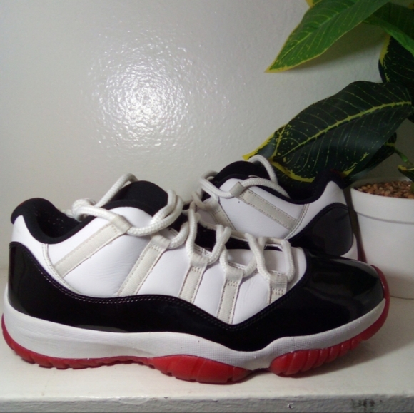 concord 11 low size 10